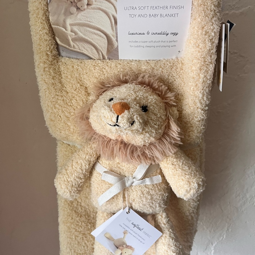 Baby Lion Plush Blanket Set